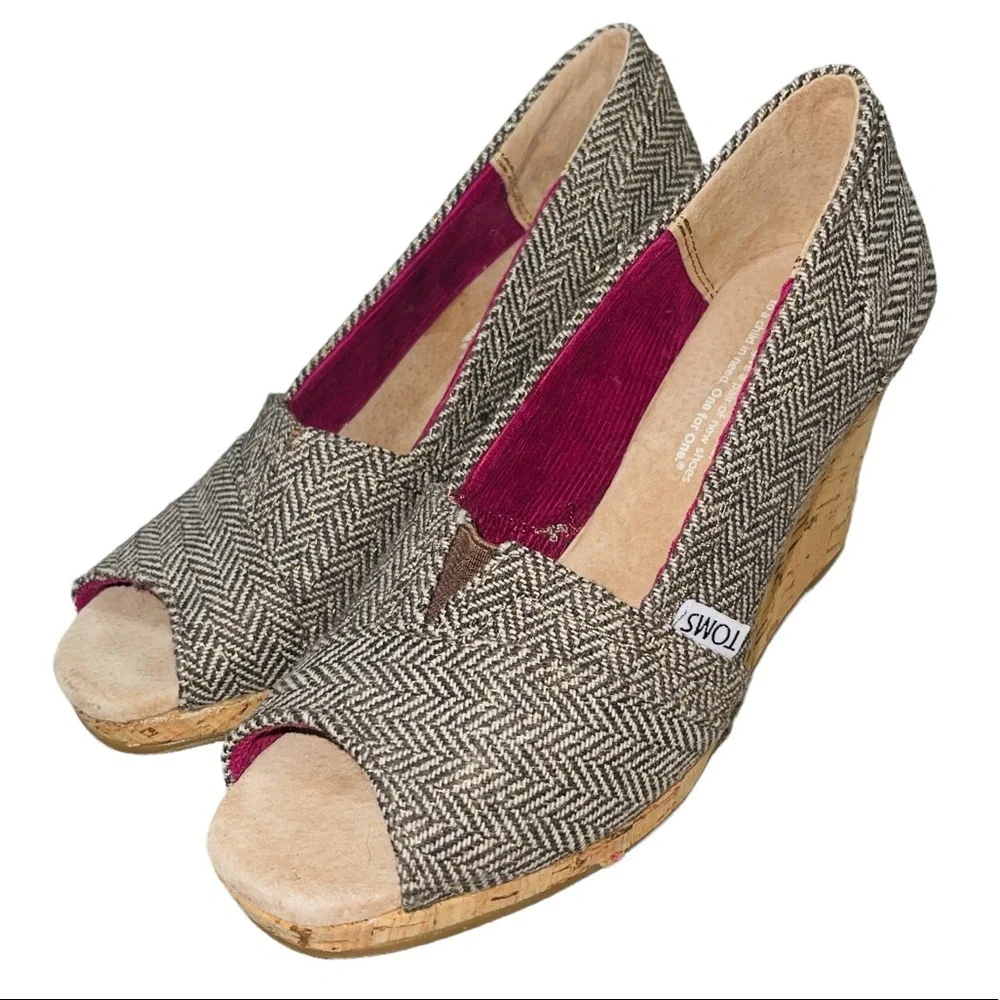 Toms Brown Metallic Herringbone Wedge